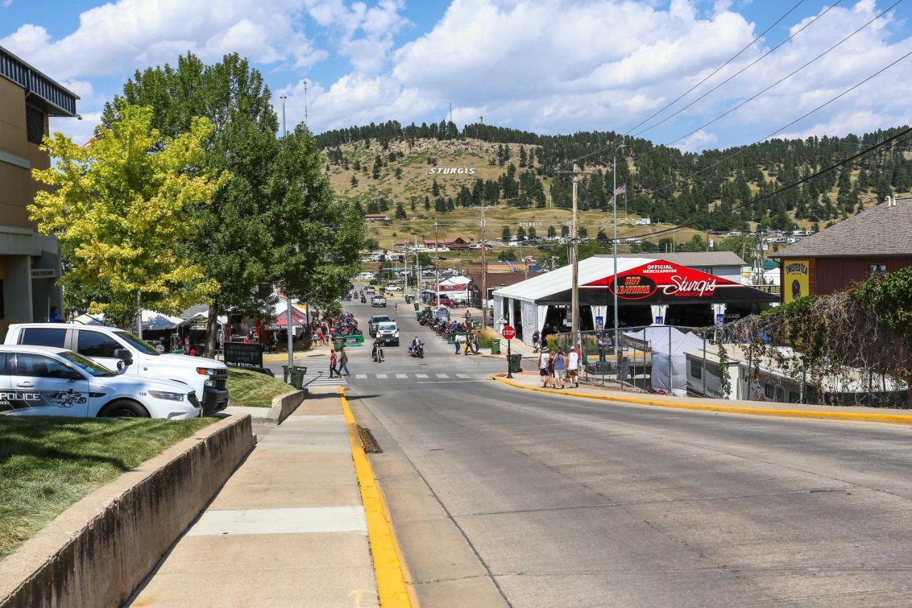 Centrally Located Sturgis Apt On Main St With Garage Buitenkant foto
